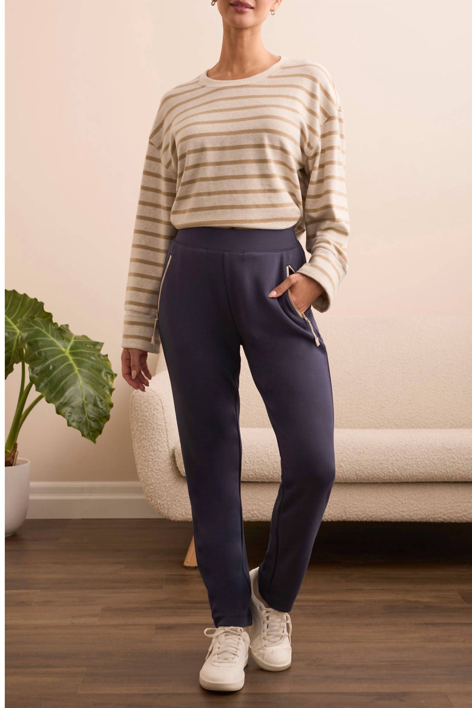 Tribal - Techno Lux Pull-on Ankle Pant