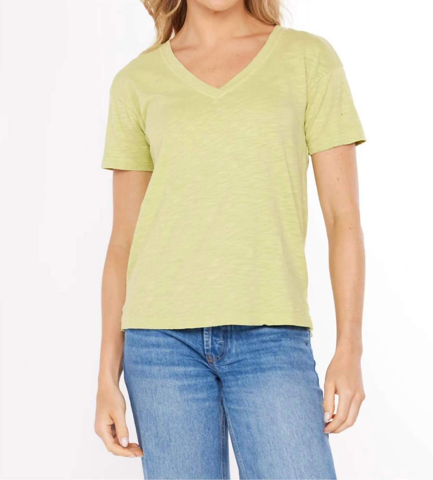 Mododoc - Short Sleeve Boxy V-neck Tee