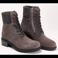 Clarks - Women's Hearth Sky Lug Sole Boot