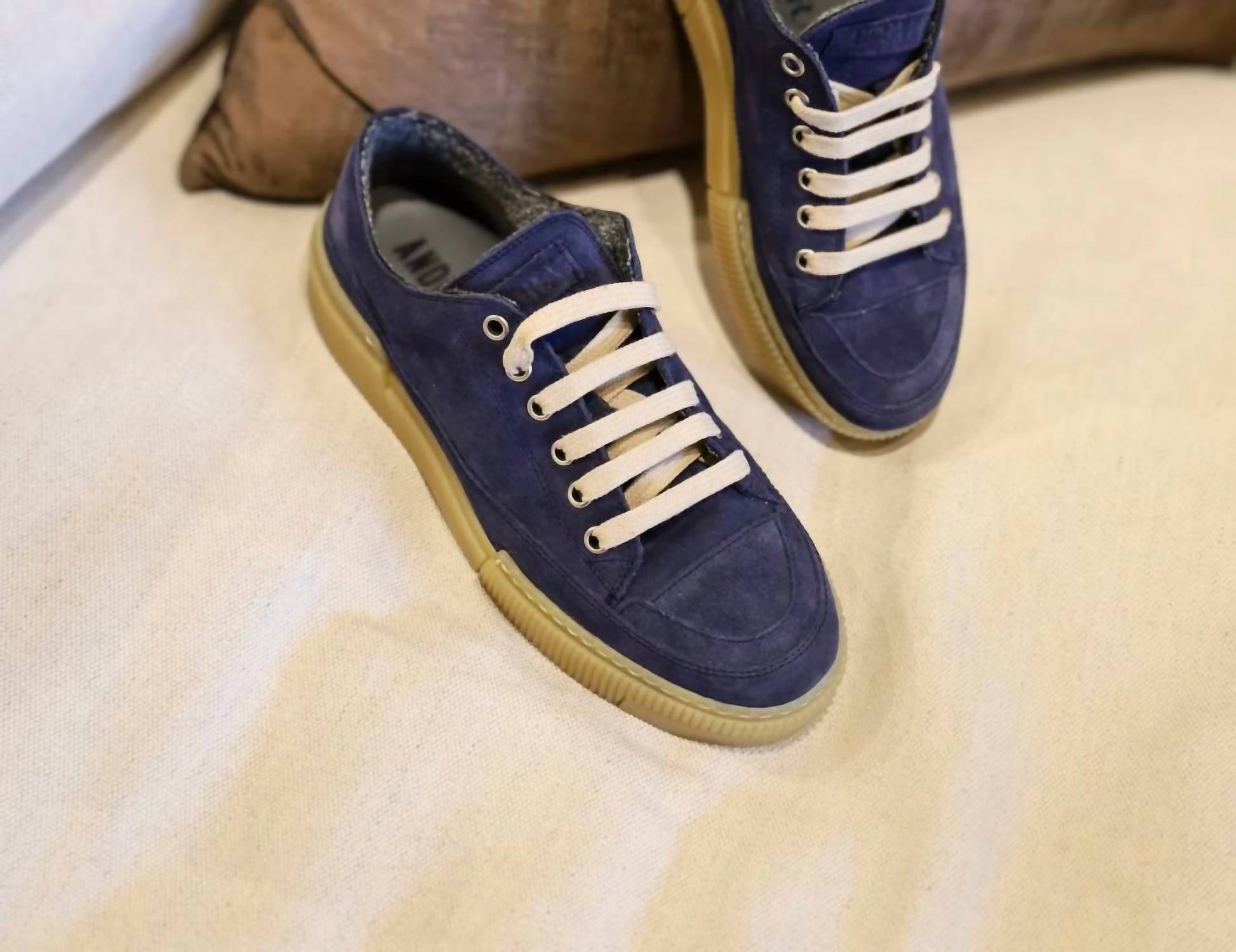 Andia Fora - Women's Suede Sneaker