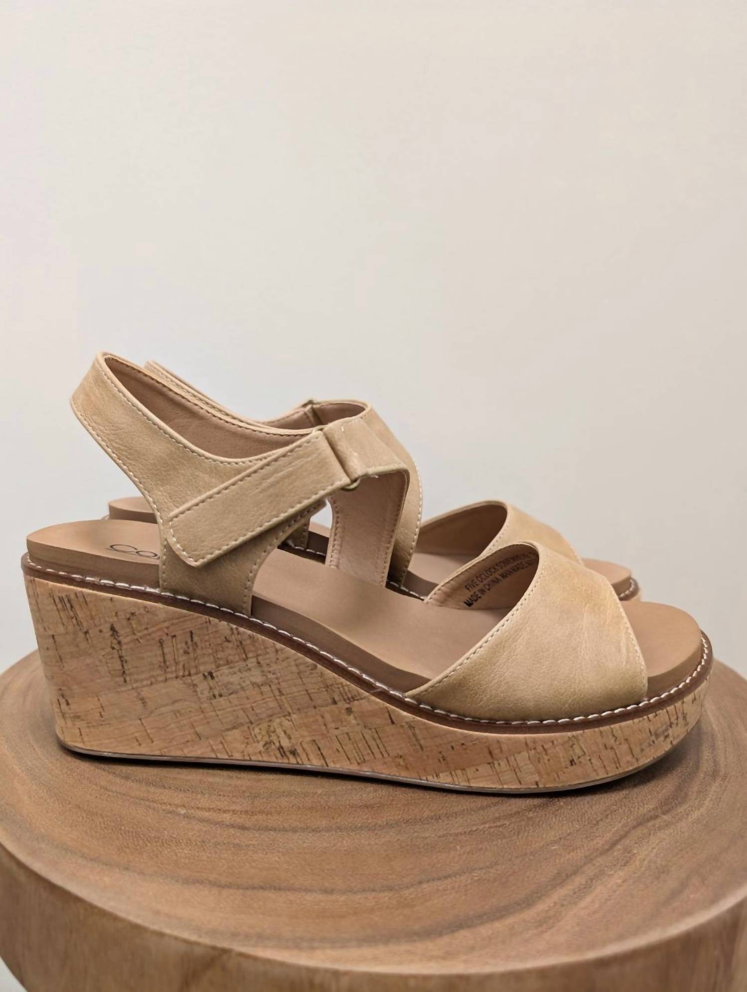 Cozy Co. - 5'o Clock Wedges Taupe