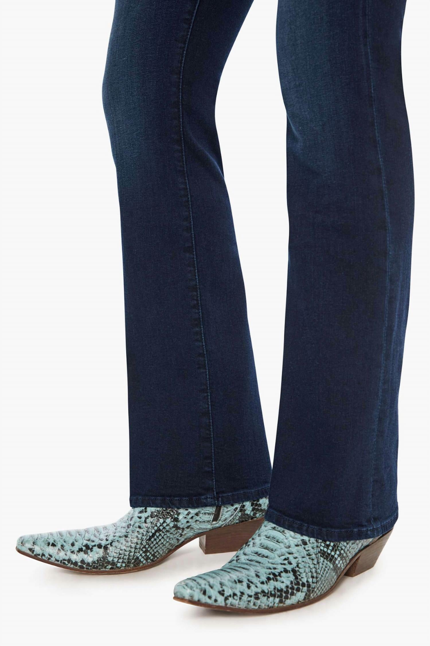Mother Mid Rise Smokin Skimp Flared Leg Jeans in karaoke in kyoto - women's jeans - view 4