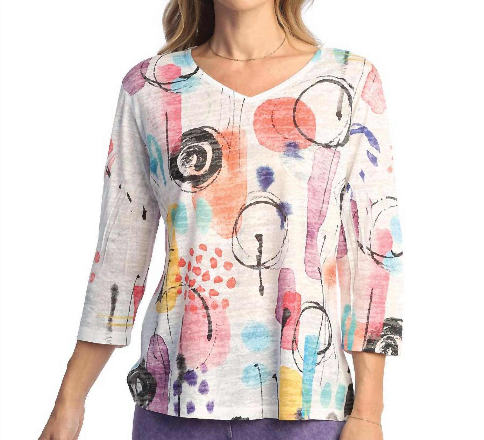 Jess & Jane - Printed V-neck Top