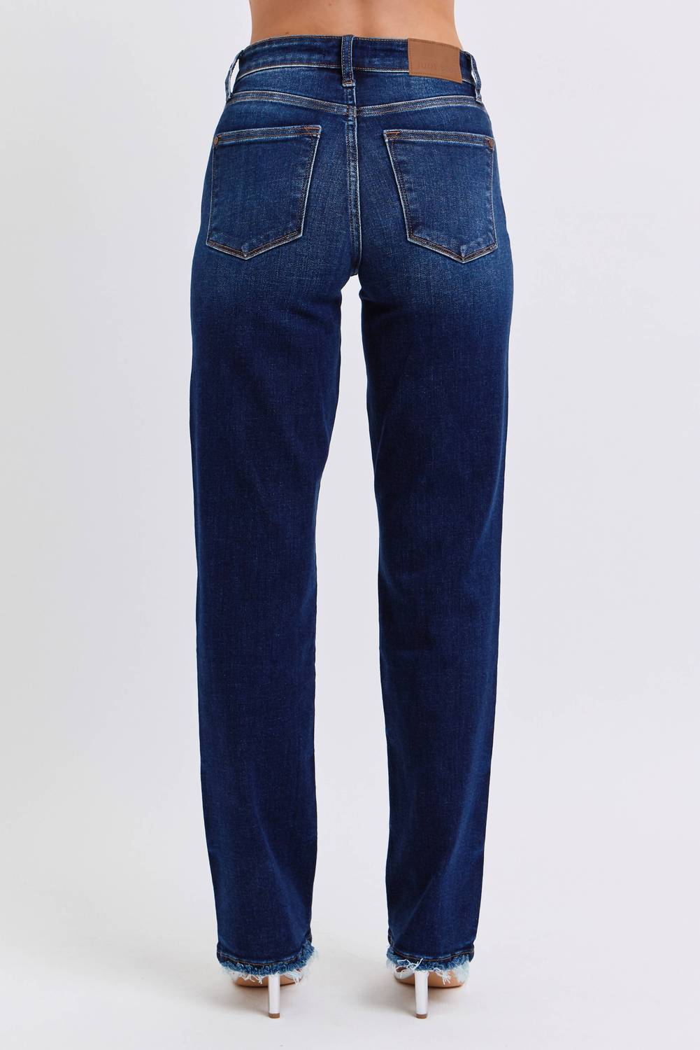 Judy Blue - Mid Rise Straight Leg Jeans With Fray Hem