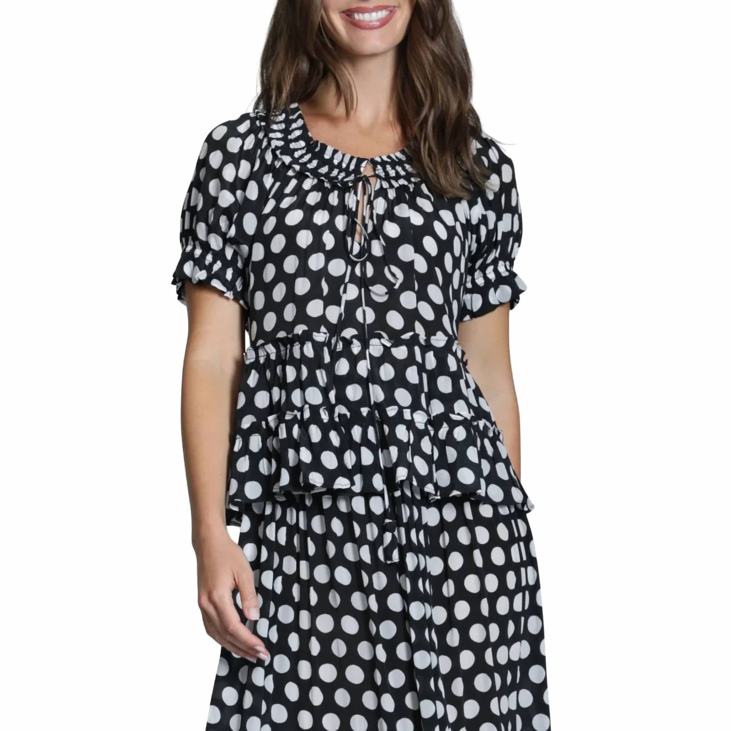 Apny - Short Sleeve Top With Ruched Neck