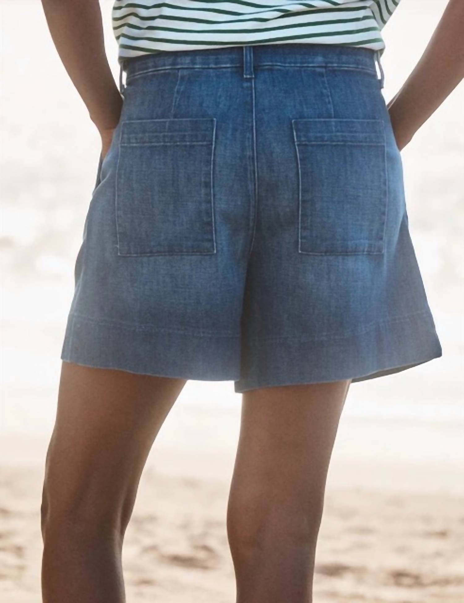Frank & Eileen - Waterford 4.5" Walking Shorts