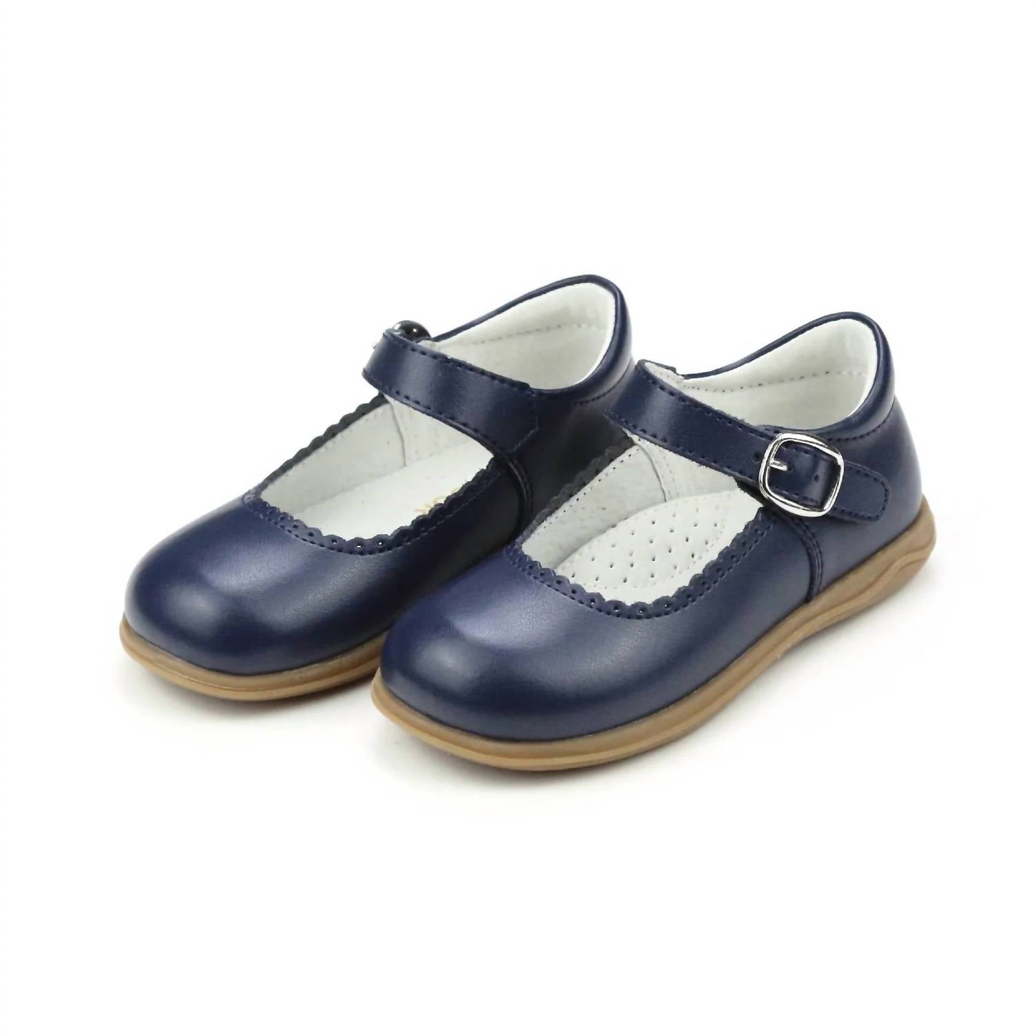L'Amour - Girl's Chloe Scalloped Mary Jane Shoes