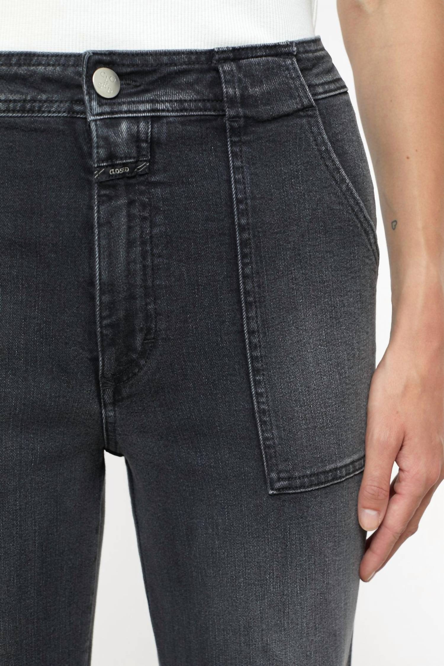 Closed - Aria Straight Leg Jean