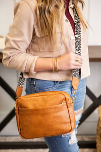 Dani & Em - Women's Sierra Leopard Strap Crossbody Bag
