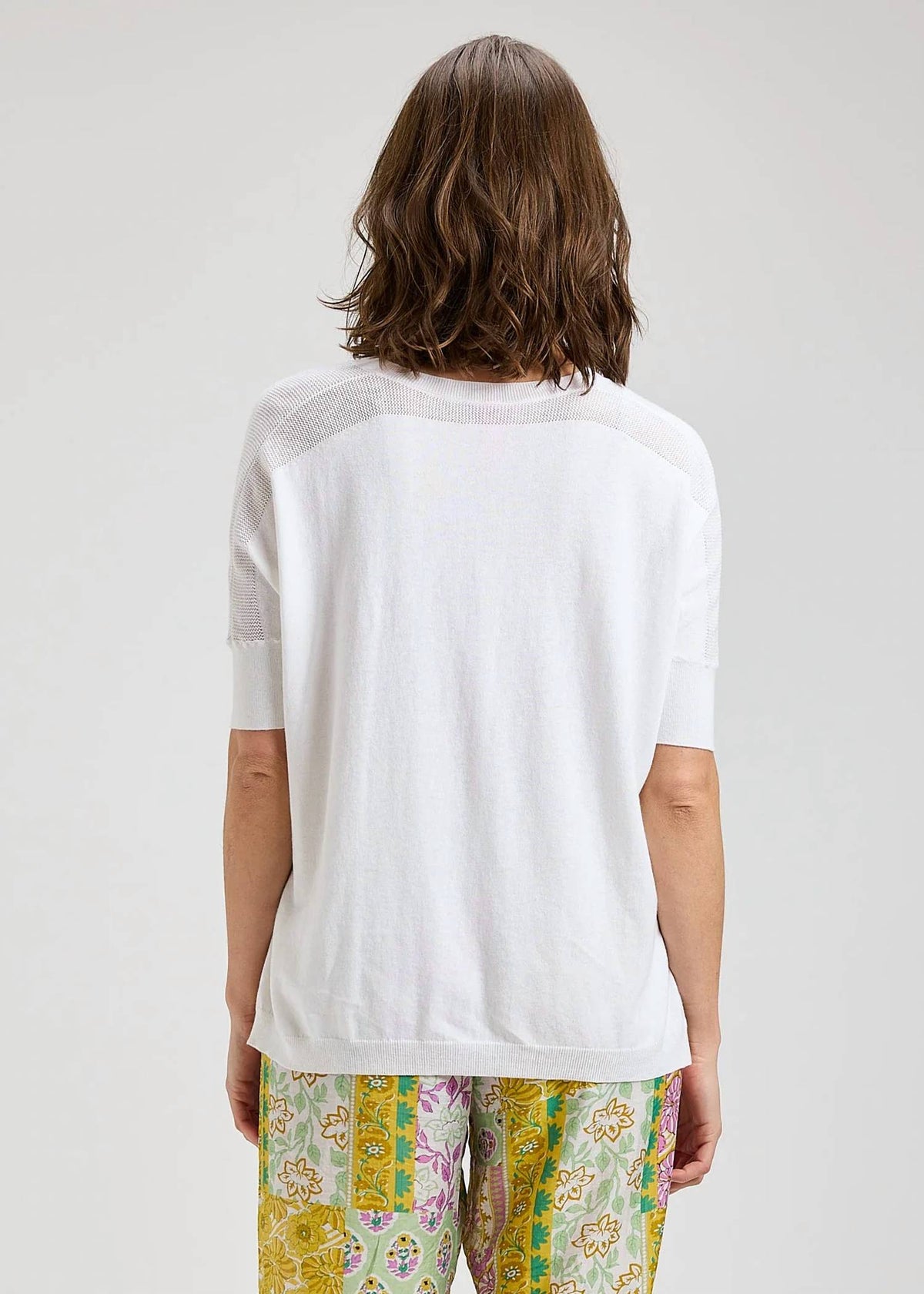 Zaket & Plover - Short Sleeved V-neck Sweater