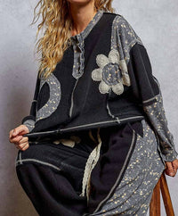 Pol - Crew Neck Peace Patch Floral Knit Top