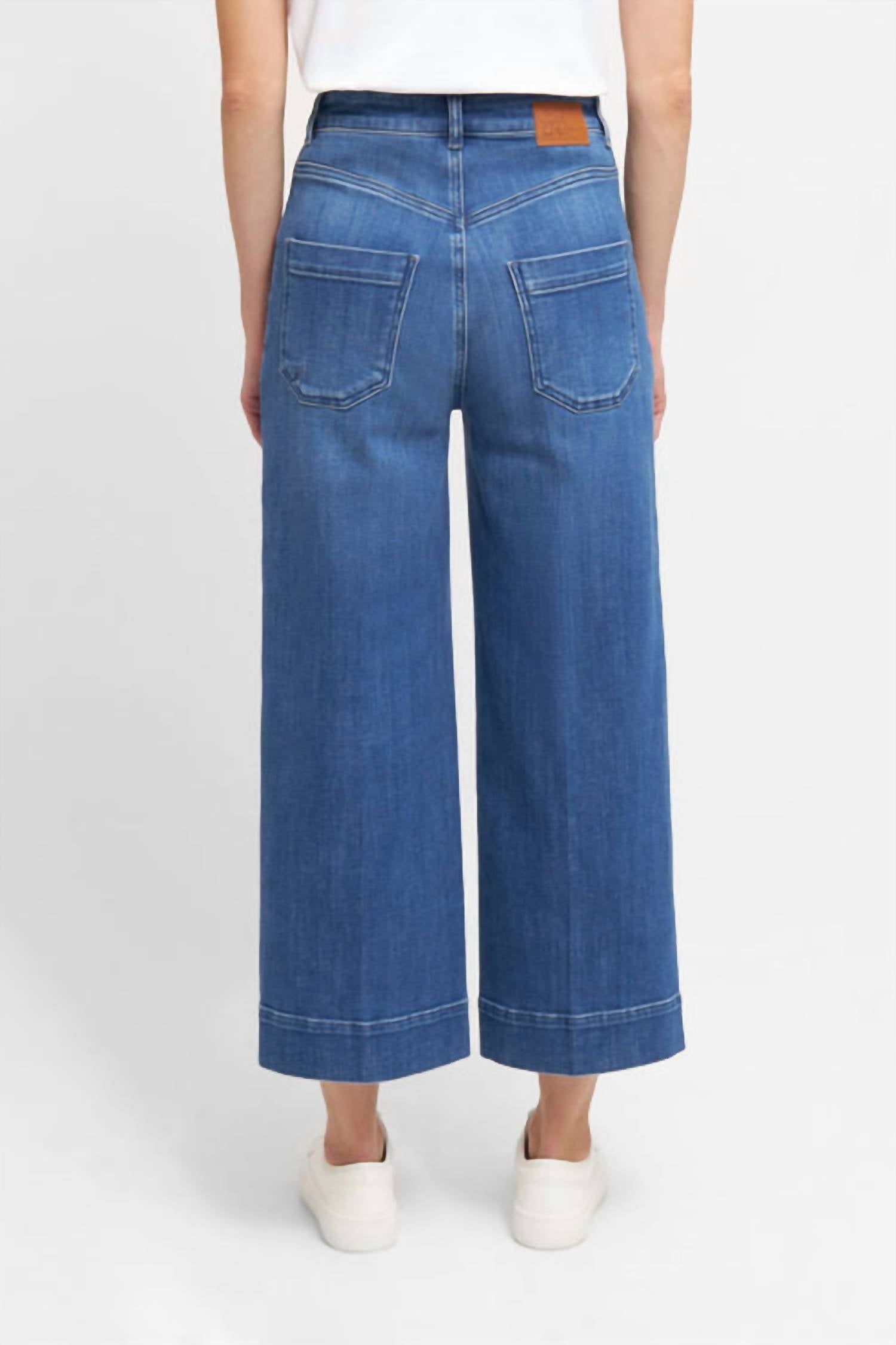 RAFFAELLO ROSSI Miru Front Patch Pocket High Rise Jeans in authentic blue - women's jeans - detail view