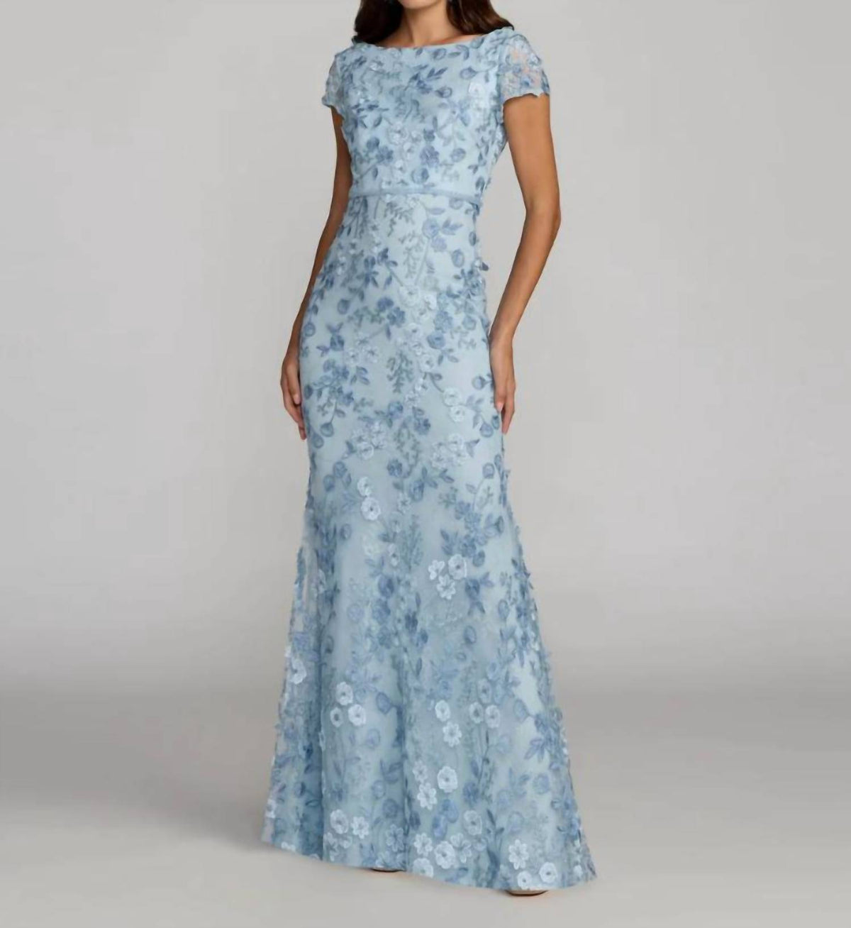 Mac Duggal - Floral Applique Boat Neck Cap Sleeve Gown