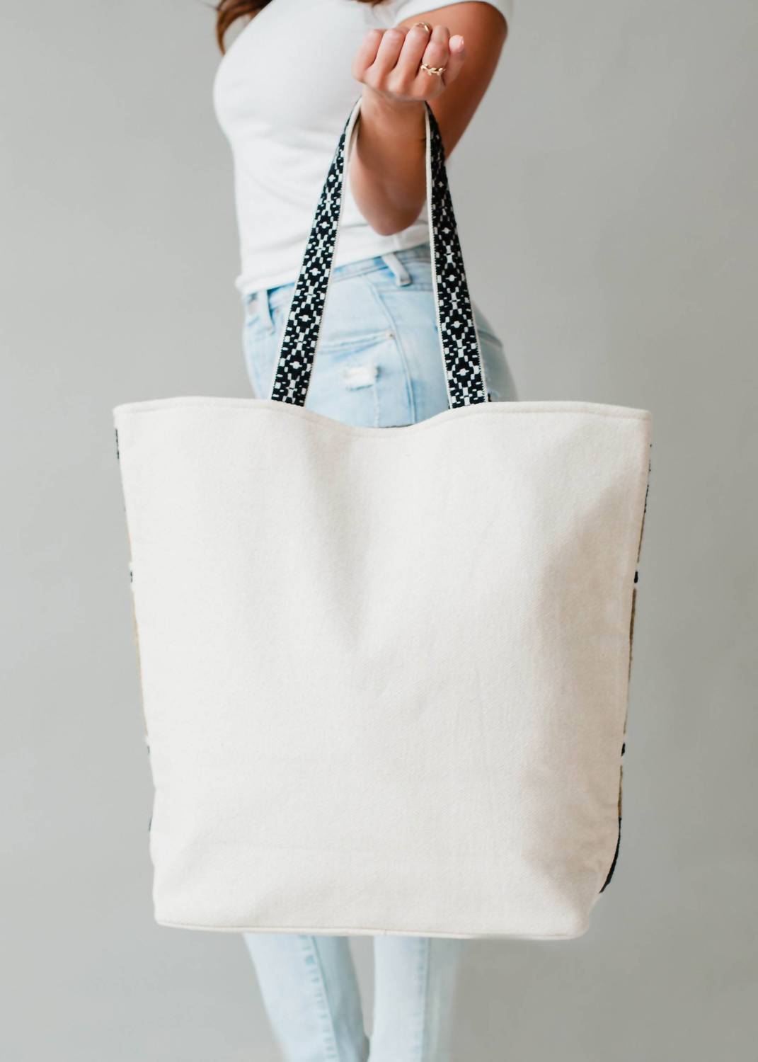 Panache Apparel - Women's Aztec Tote Bag