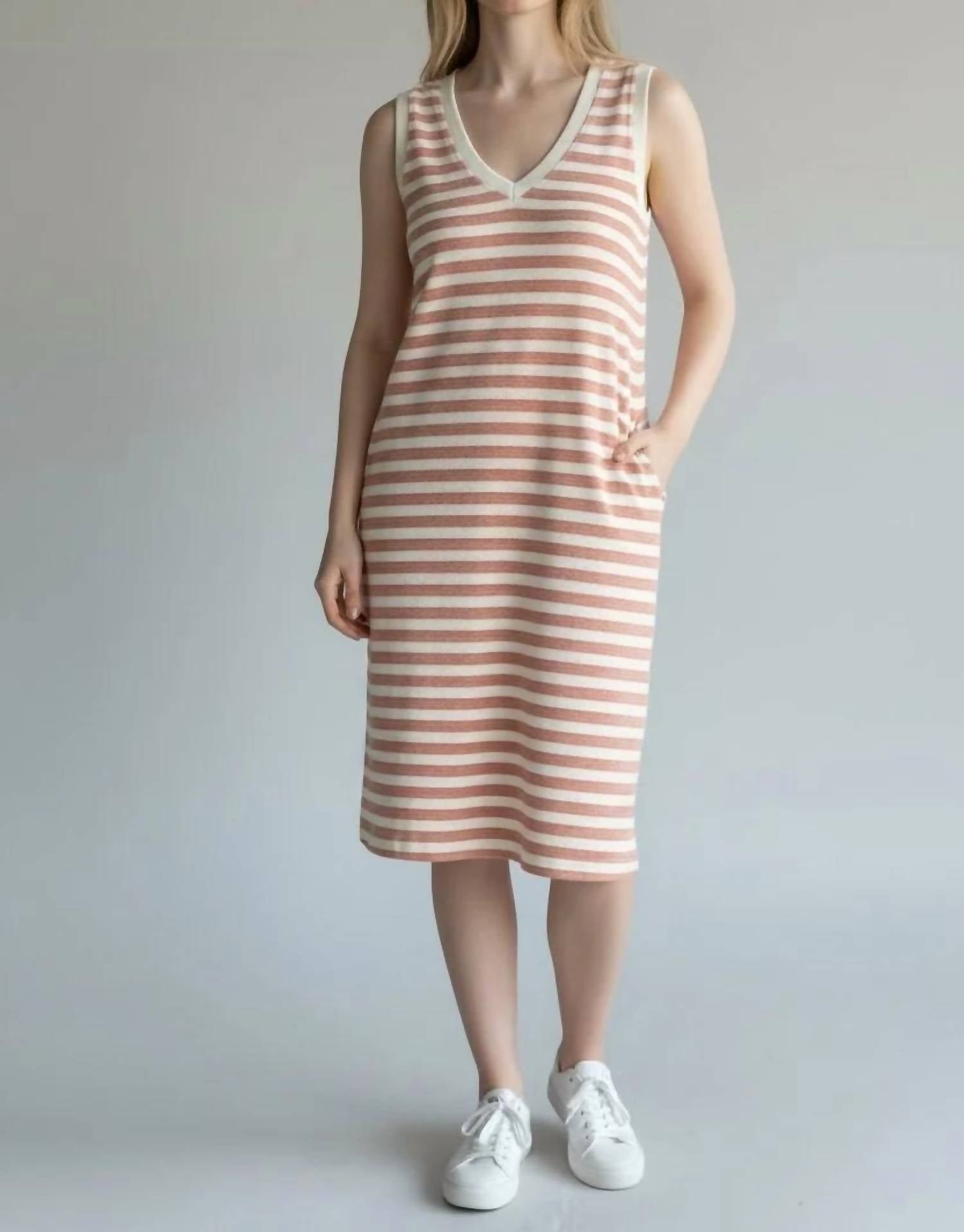 Bobi - V-neck Midi Dress