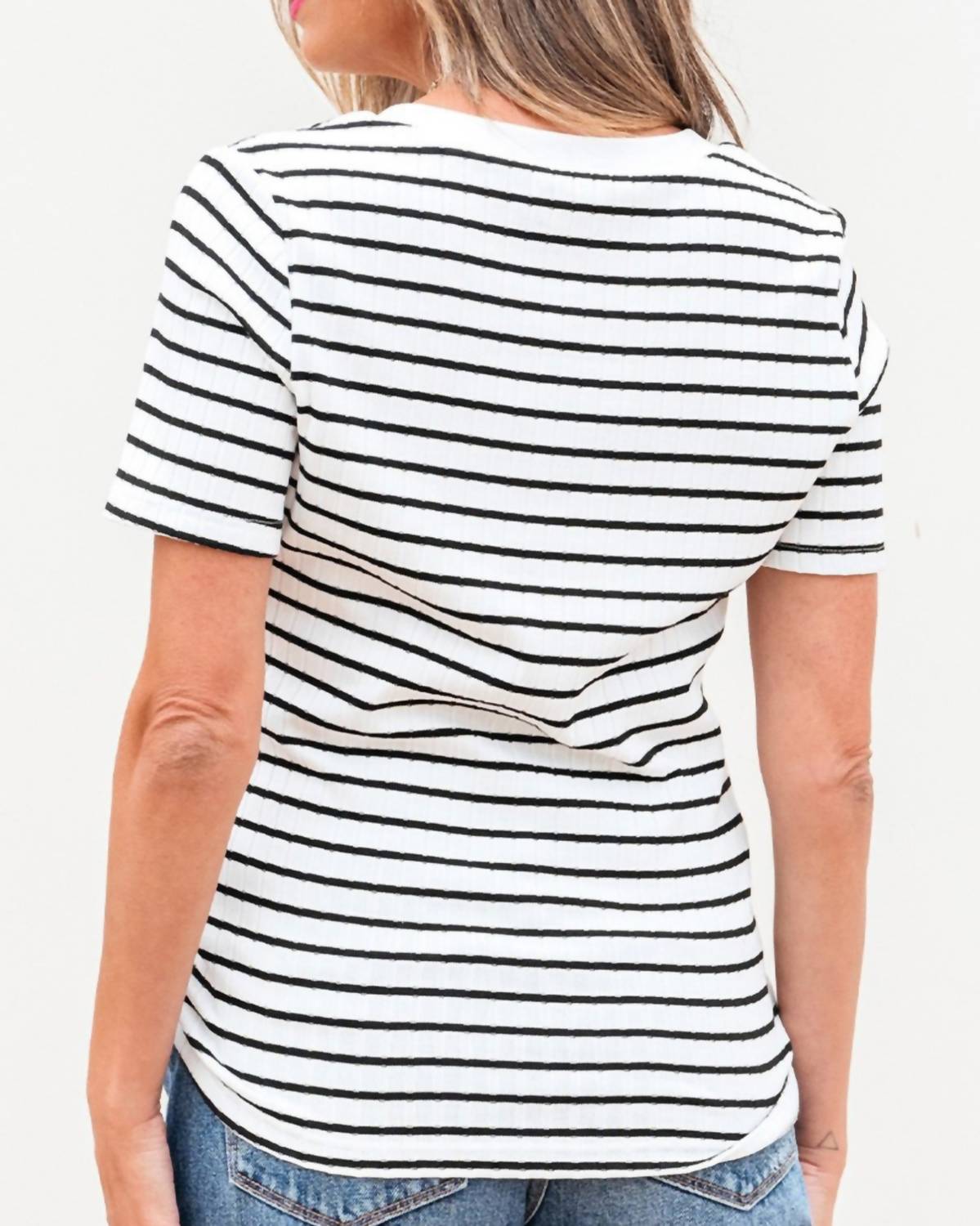 Shewin - Lena Henley Short Sleeve Tee