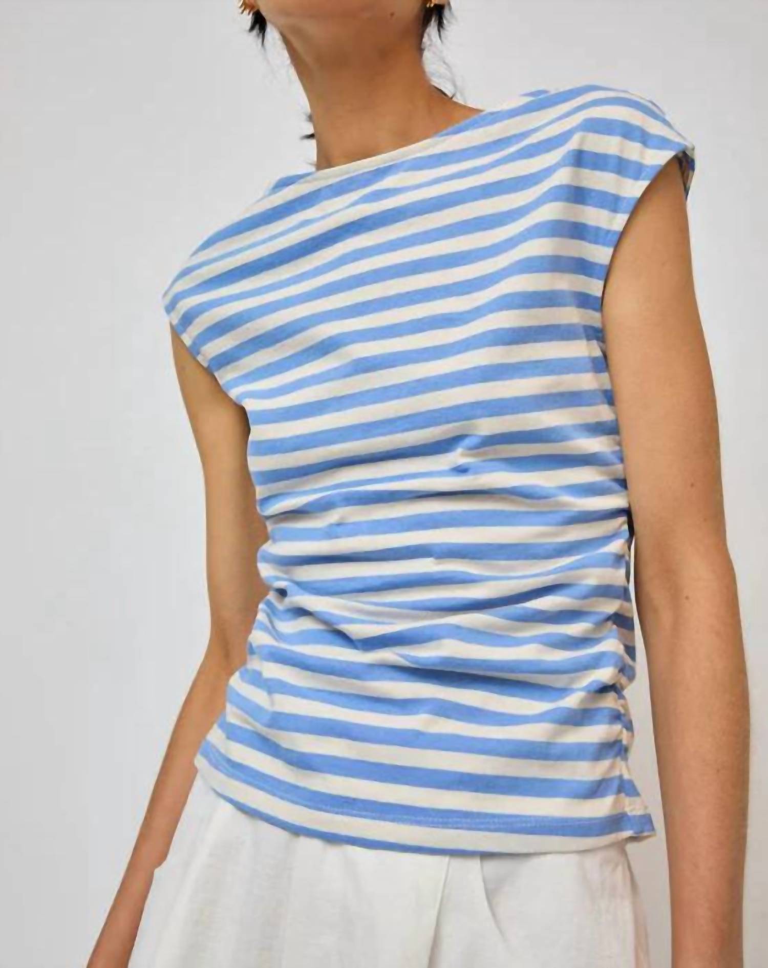 No. 6 - Carly Cotton T-shirt
