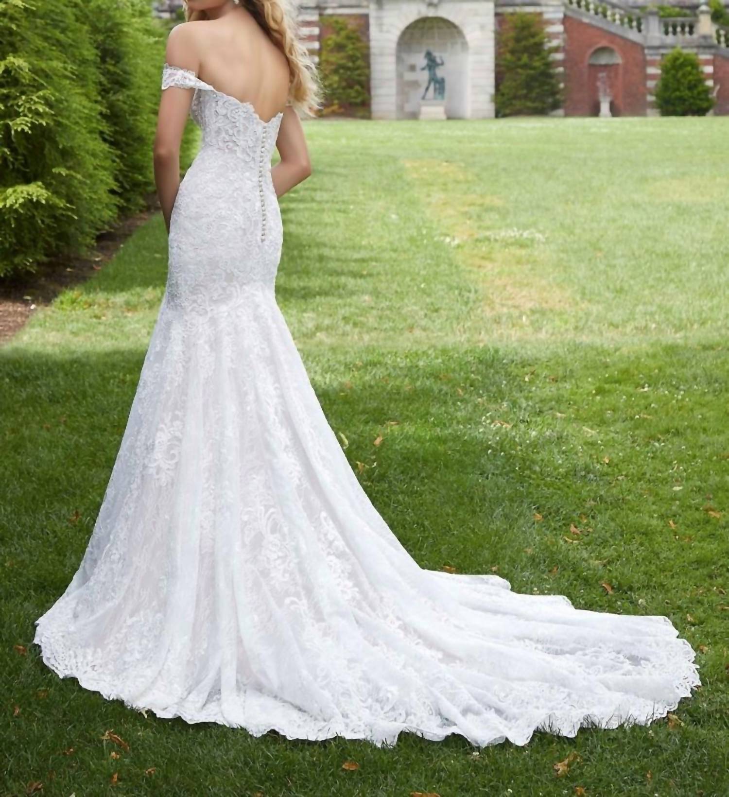 Morilee - Pasiphae Frosted Alencon Lace Dress