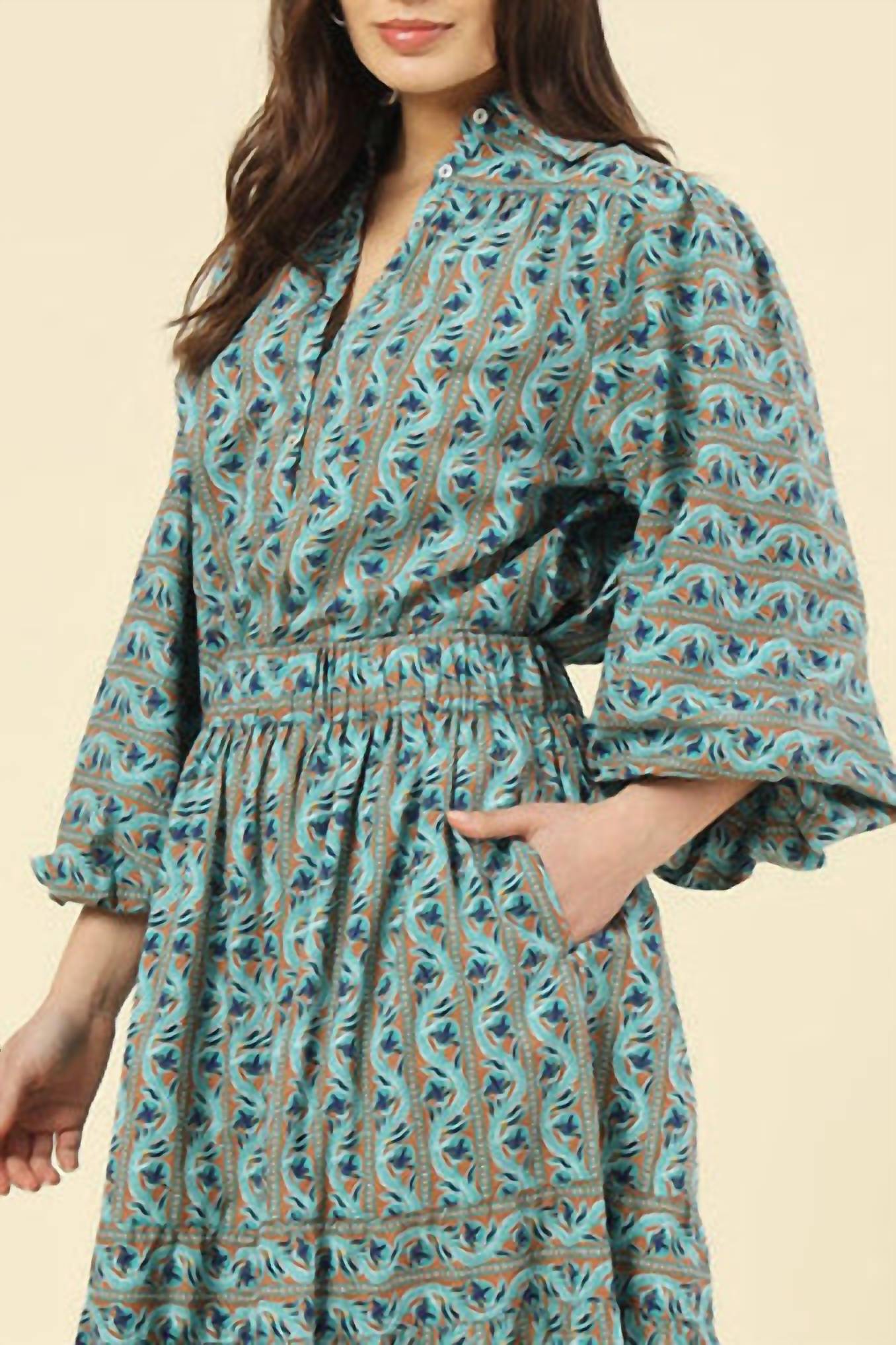 Omika - Sierra V-neck Blouse