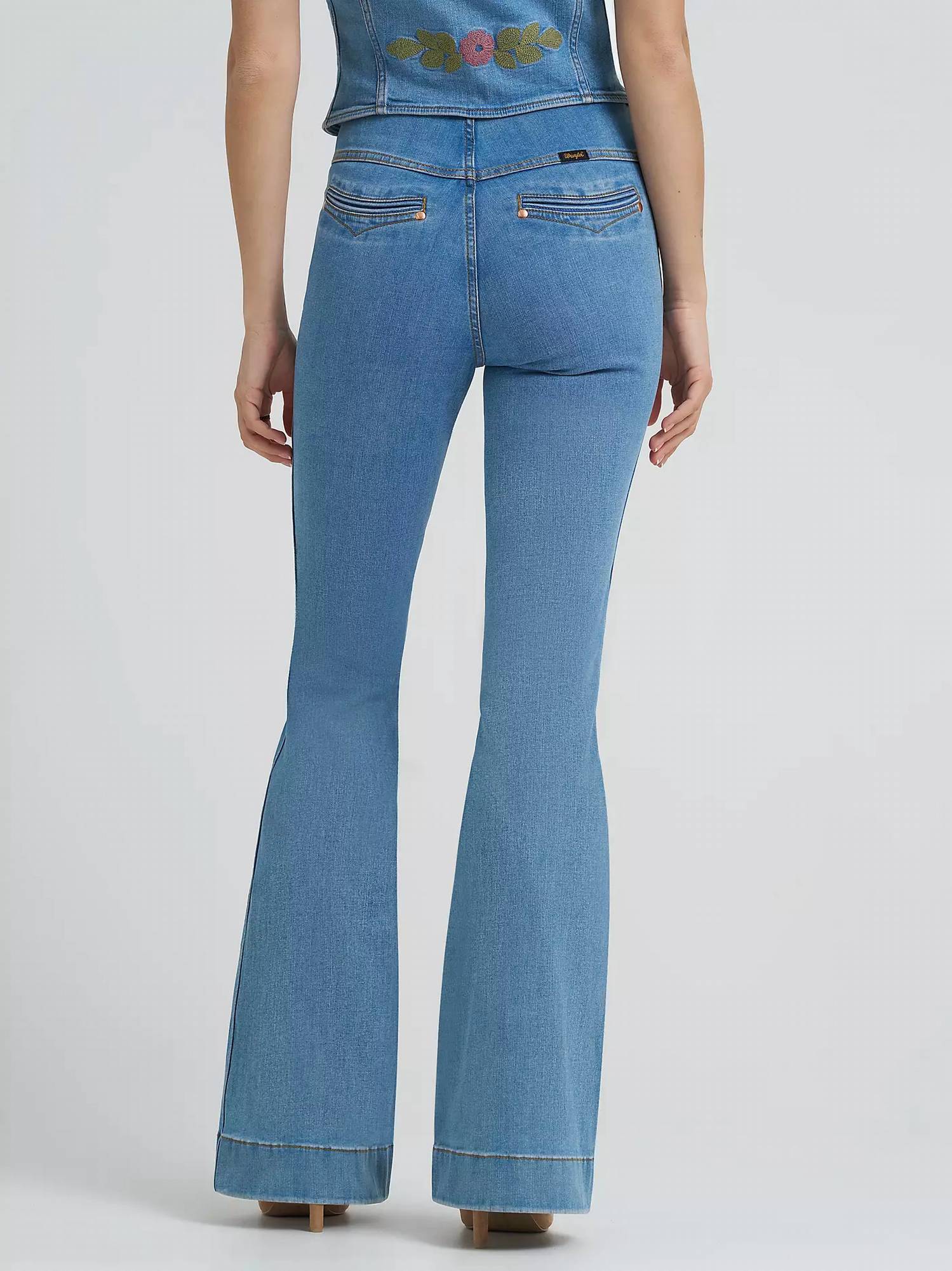 Wrangler - Pull On Flare Jeans