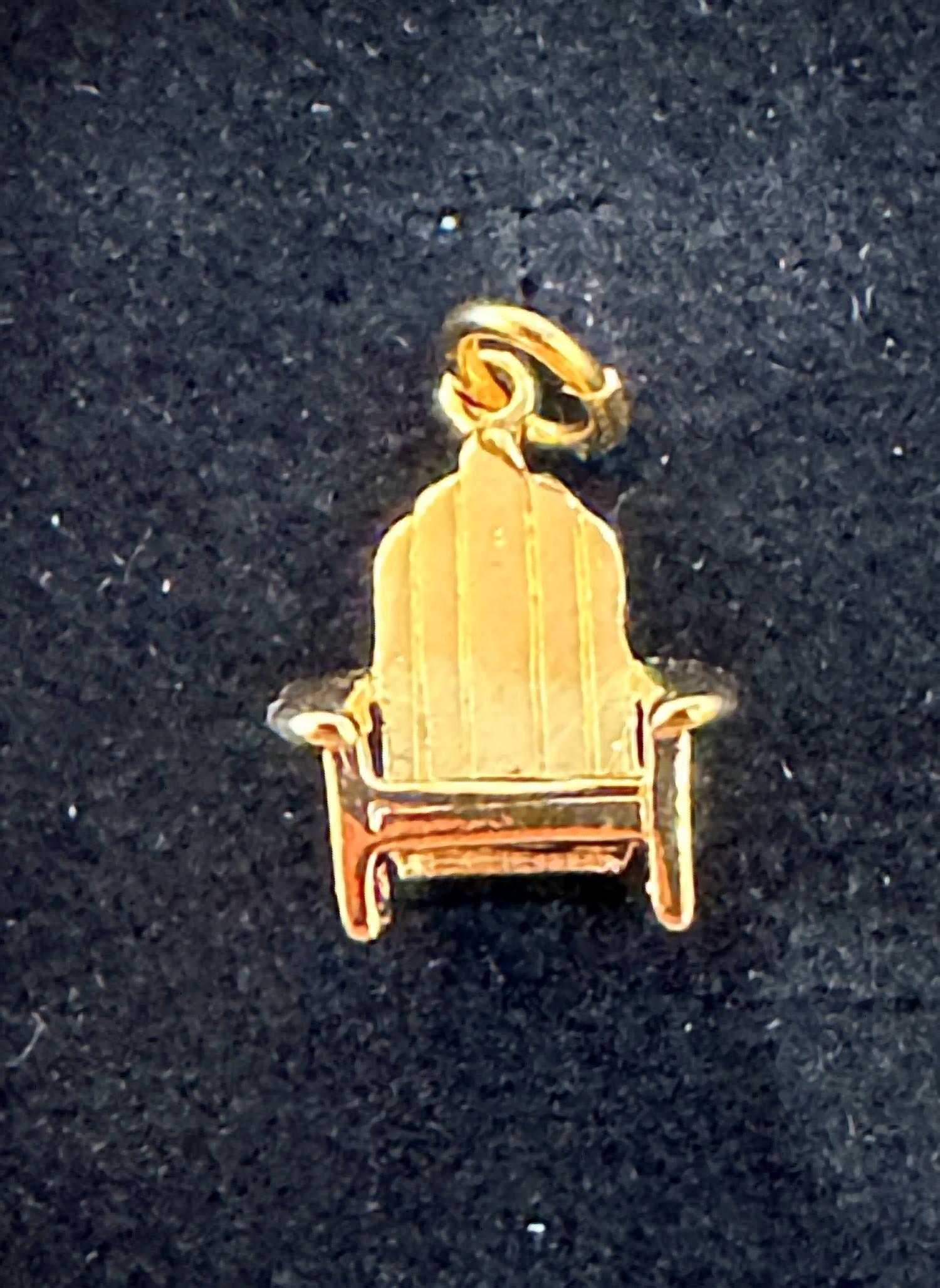 Azi Rasson - Women's Vintage Beach Chair Medium Charm