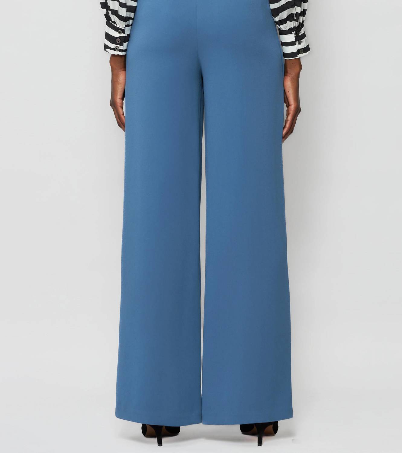 Solgo Atelier - Dina Wide Leg Crepe Pants