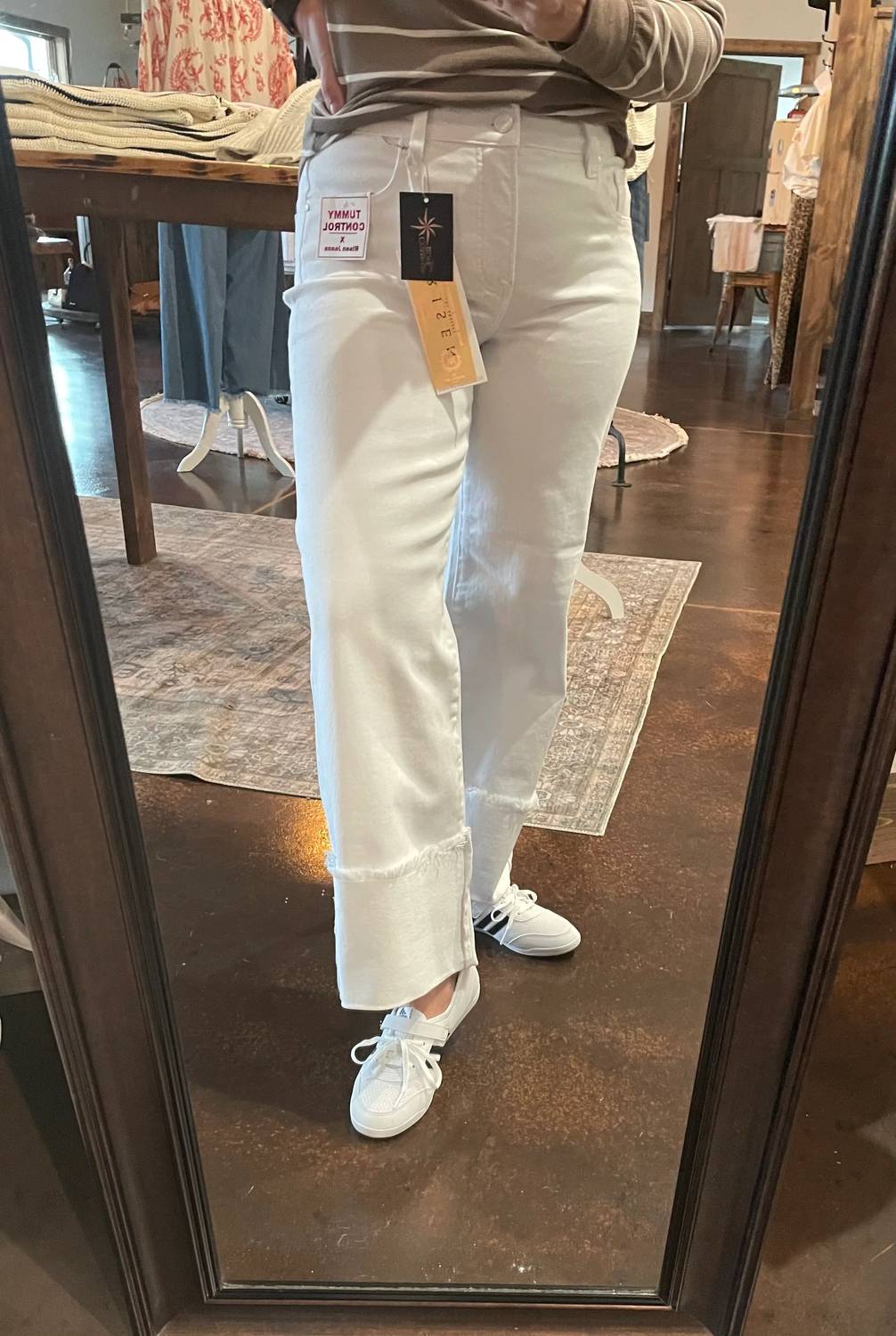 Risen - Tummy Control Mid Rise Crop Pants