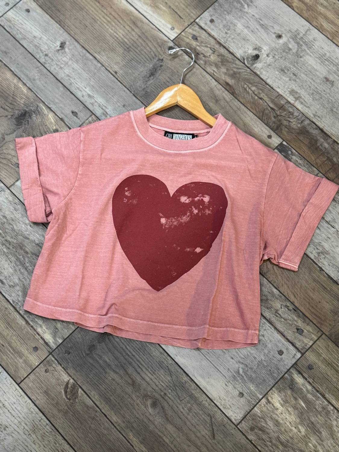 Girl Dangerous - Vintage Cropped Heart Tee