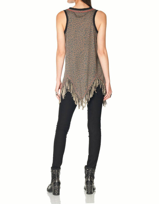 Double D Ranch - Three Feathers Tunic Tank Top