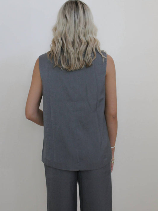 Le Lis - LEXI OVERSIZED SLEEVELESS VEST