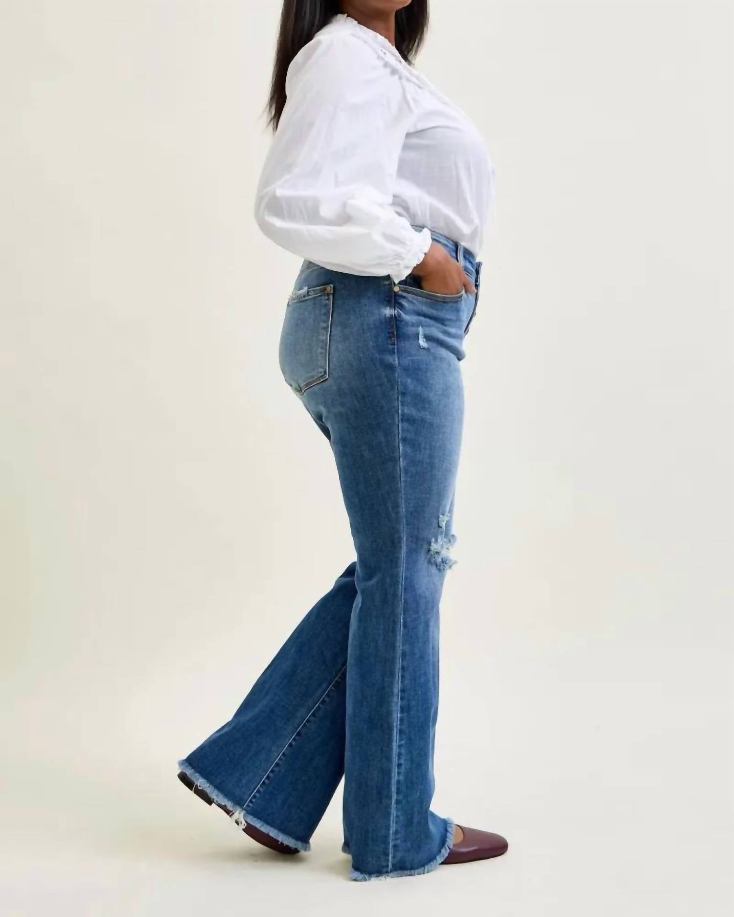 Judy Blue - Mid Rise Flare Jean