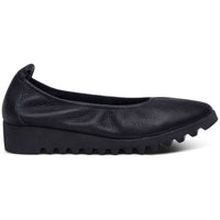 Aetrex Women's Brianna Ballet Flat in black 1 - women's flats