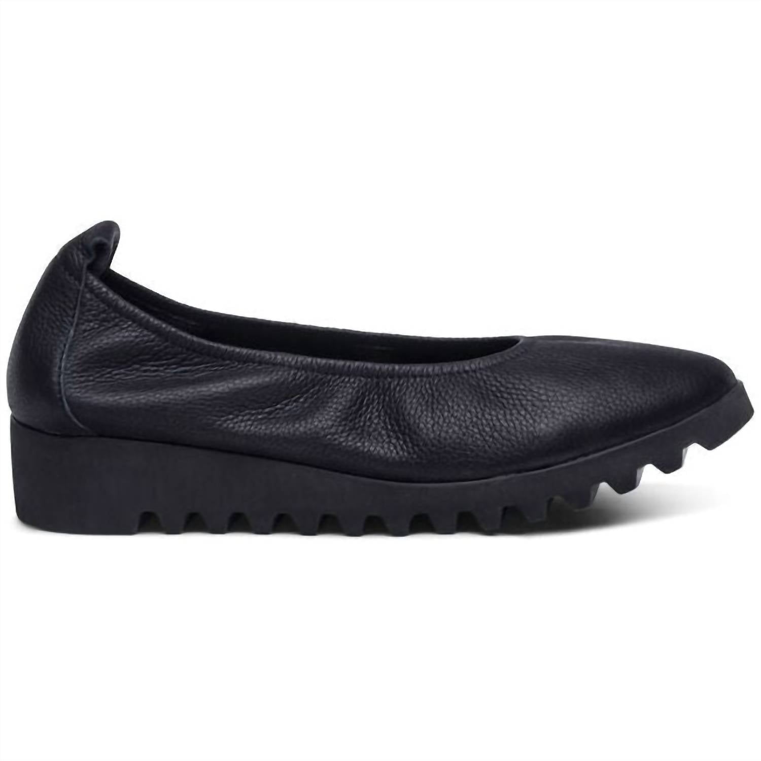 Aetrex Women's Brianna Ballet Flat in black 1 - women's flats