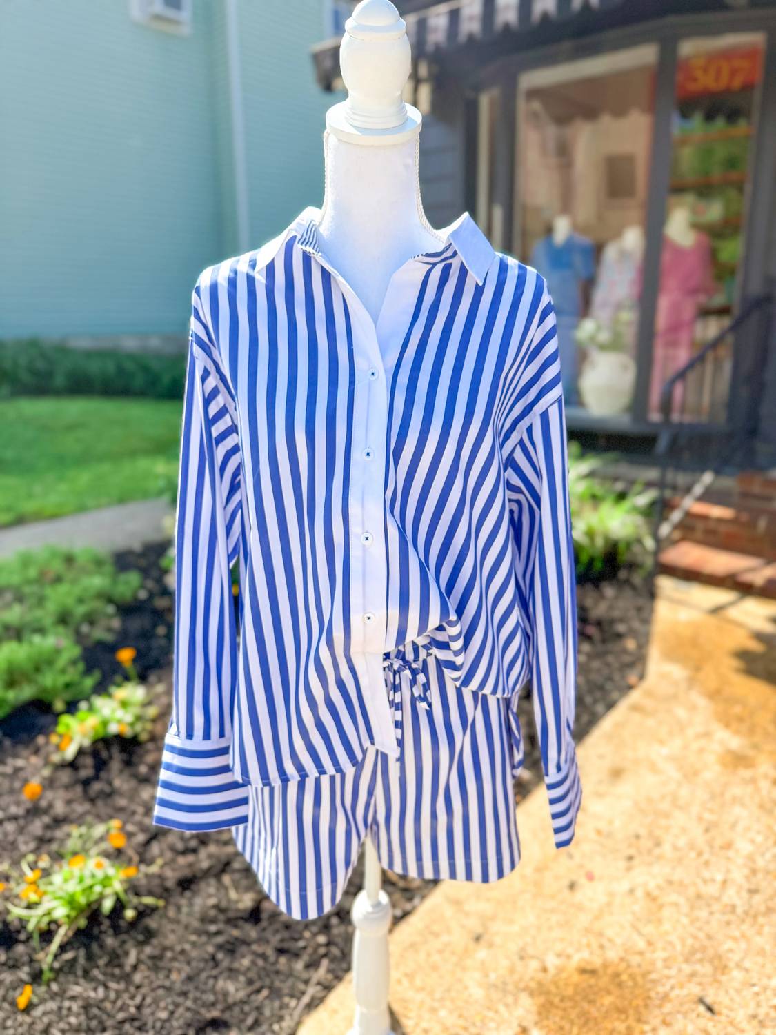 Skies Are Blue - Women's Coastal Striped Drawstring Short