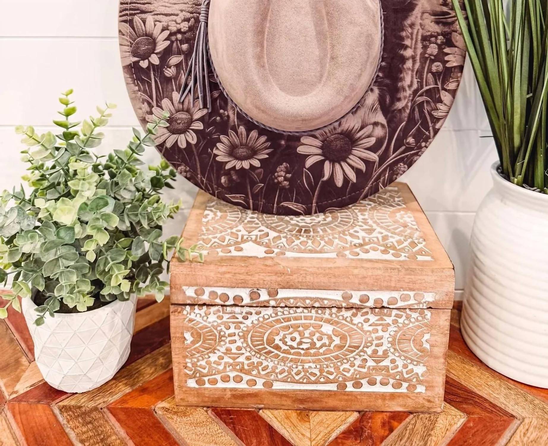 Willie & Dolly Designs - Women's Engraved Floral Hat