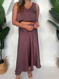 Kld. Signature - V-neck Washed Satin Bubble Hem Top