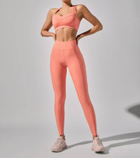 HEROINE SPORT Dalia High-performance Legging in coral - women's pants - detail view