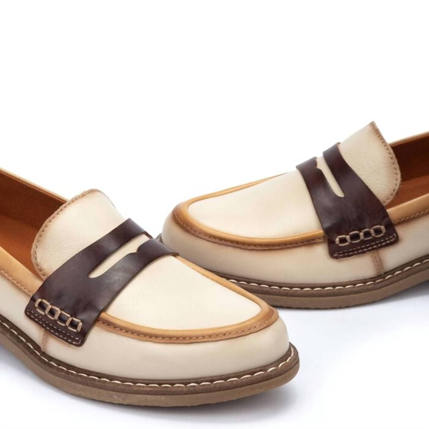 Pikolinos - Women's Aldaya Round Toe Loafers