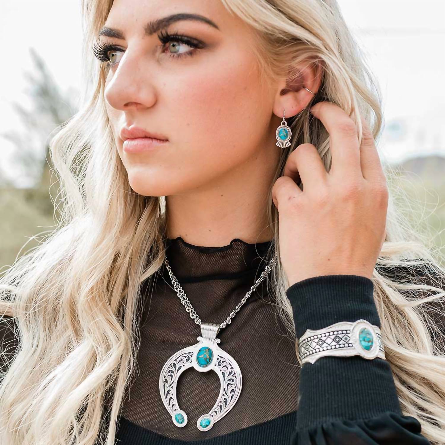 Montana Silversmiths - Women's Romancing The Stone Squash Blossom Necklace
