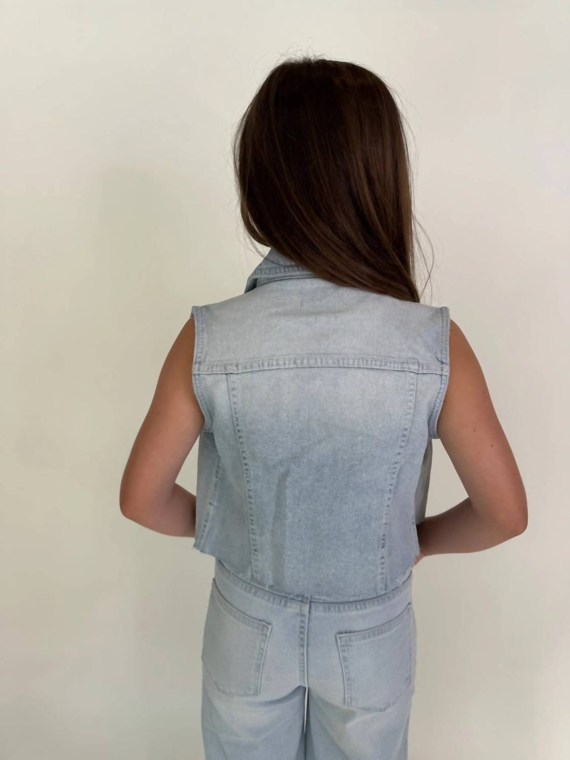 DL1961 - Kids' Manning Denim Vest in poolside - women's jacket - detail view