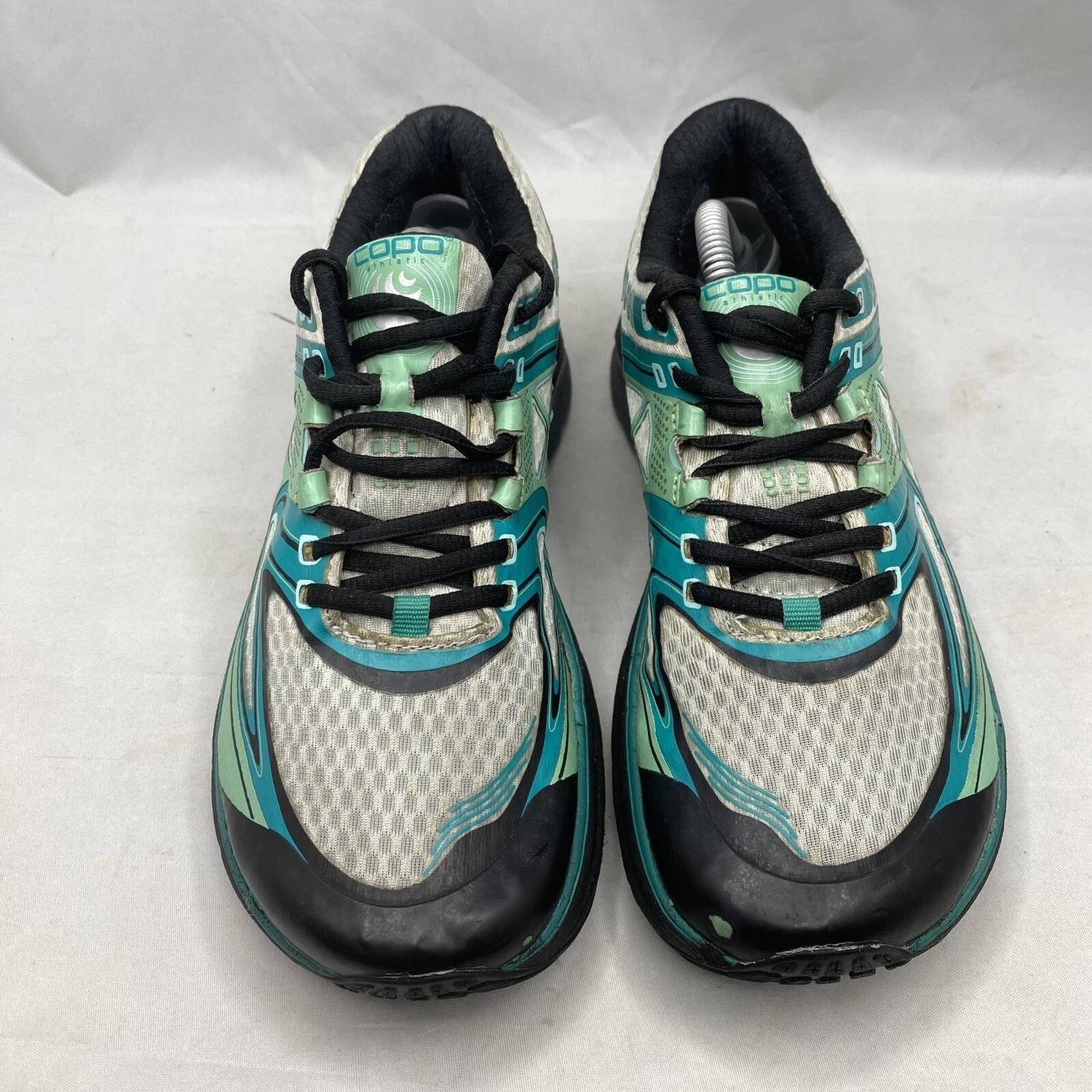 Topo Athletic Women's Ultrafly Road Running Shoes in teal black - women's shoe - detail view