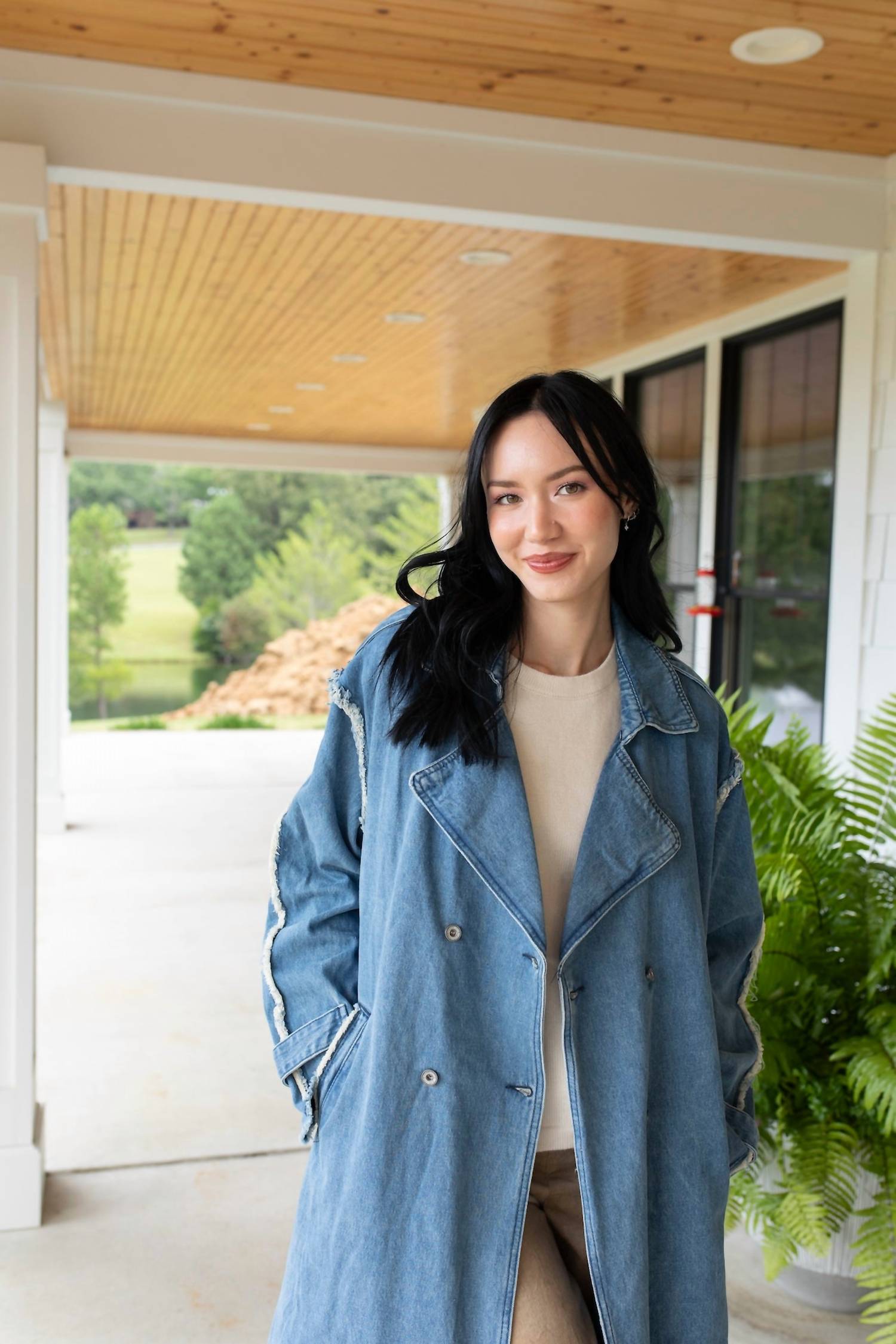 Q2 Stars Hollow Denim Trench Coat in blue - women's jacket