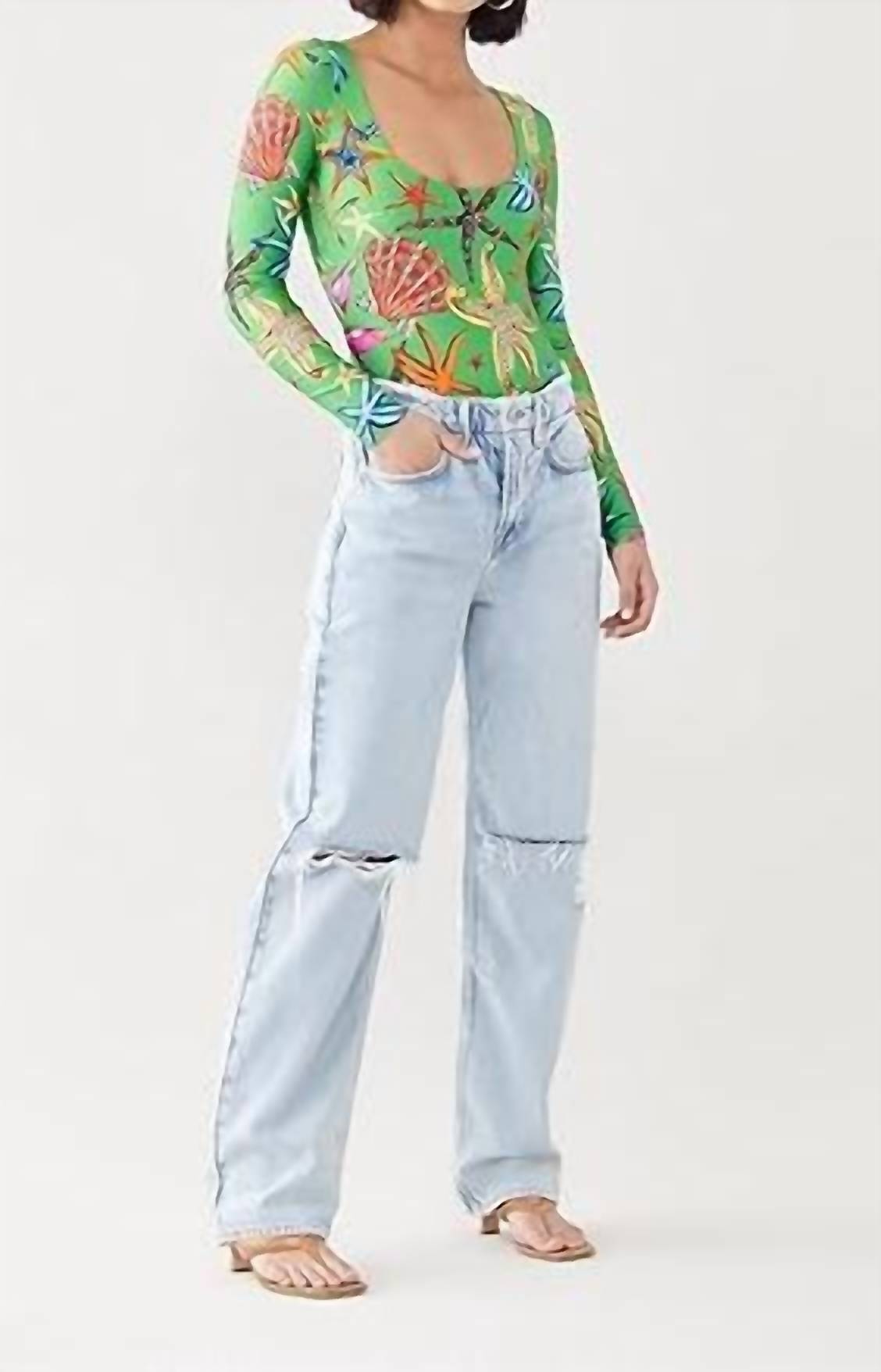 GOOD AMERICAN Mid Rise Straight Leg 90's Jean in blue - women's jeans - detail view