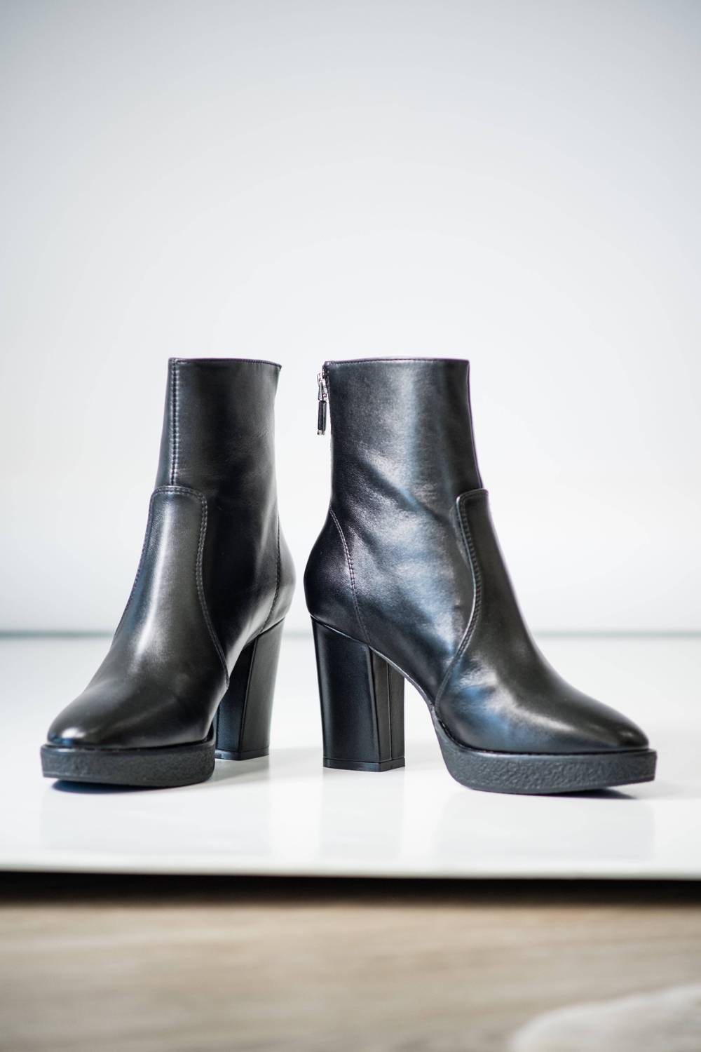 Lola Cruz - Women's Wila Block Heel Booties