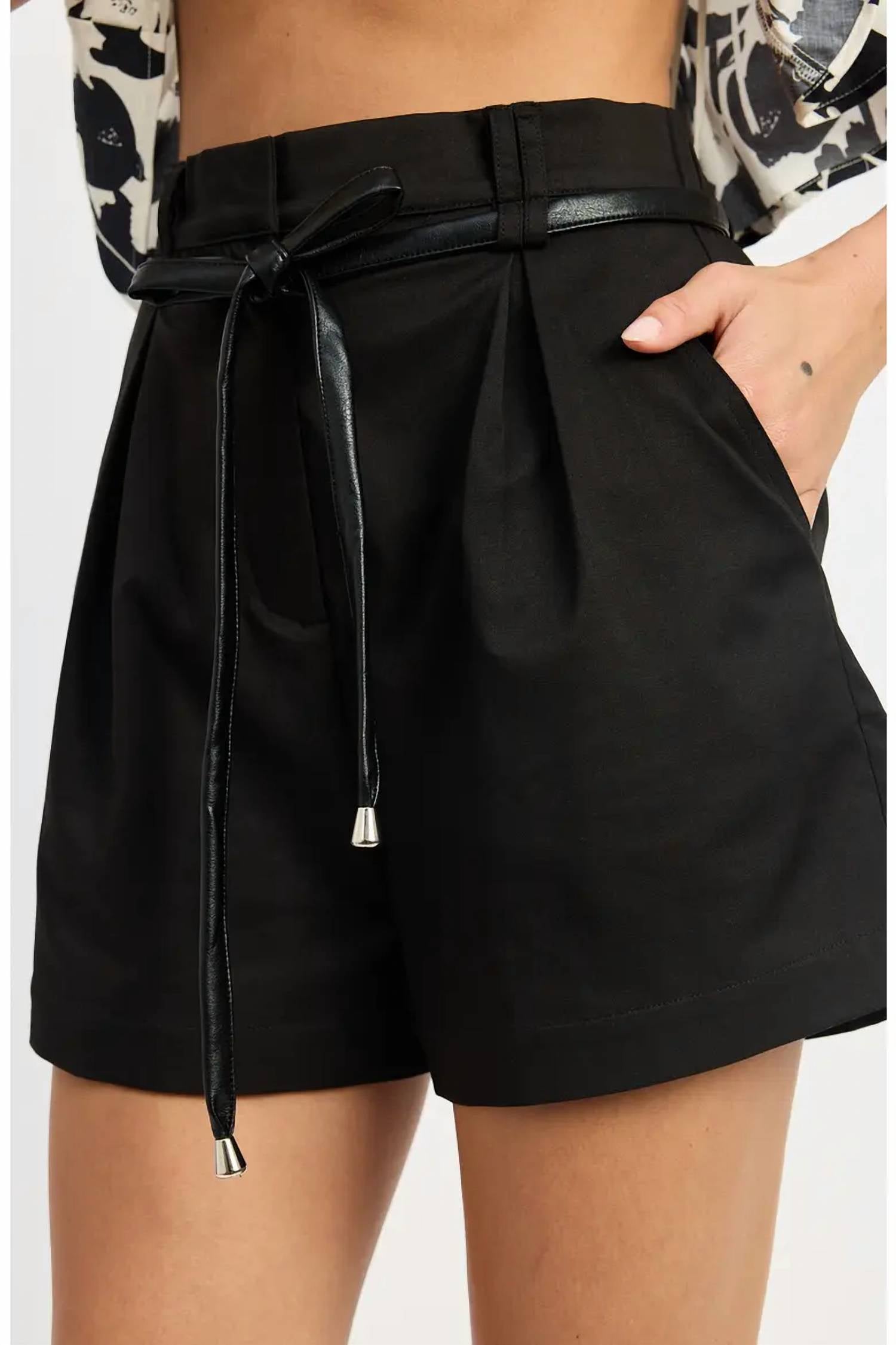 En Saison - Clarisse Belted Shorts