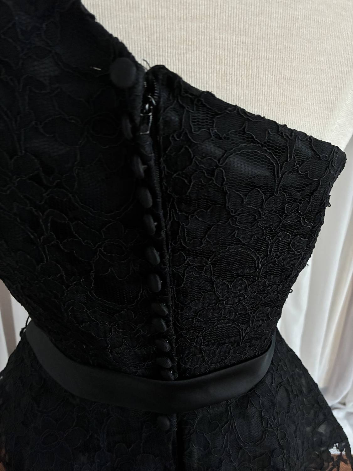 Morilee - Women's Lace Peplum Dress