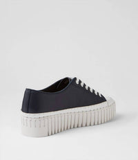 Django & Juliette - Women's Baselo Shoe