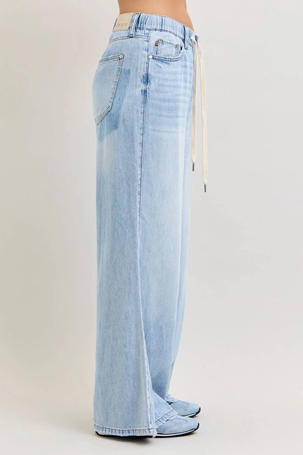 Judy Blue - Featherweight Palazzo Shadow Pocket Wide Leg Jeans