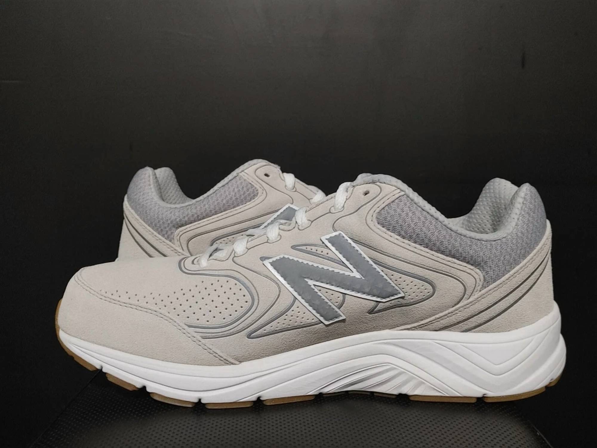 New Balance - Women's 840 Walker Shoes