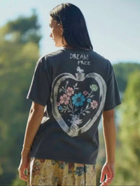 Davi & Dani - Dream Free Tee
